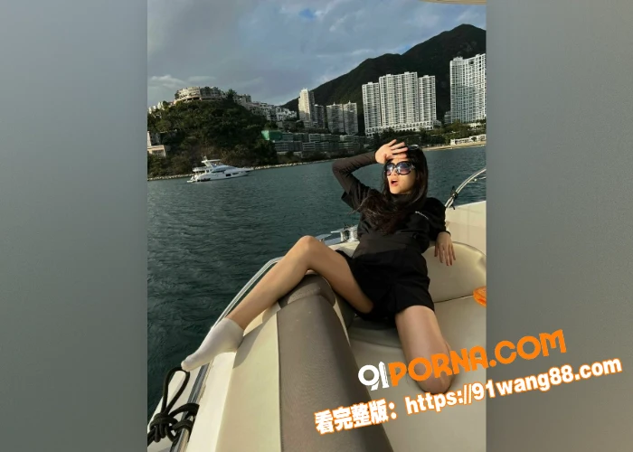 推特极品反差婊 清纯的外...（2）
