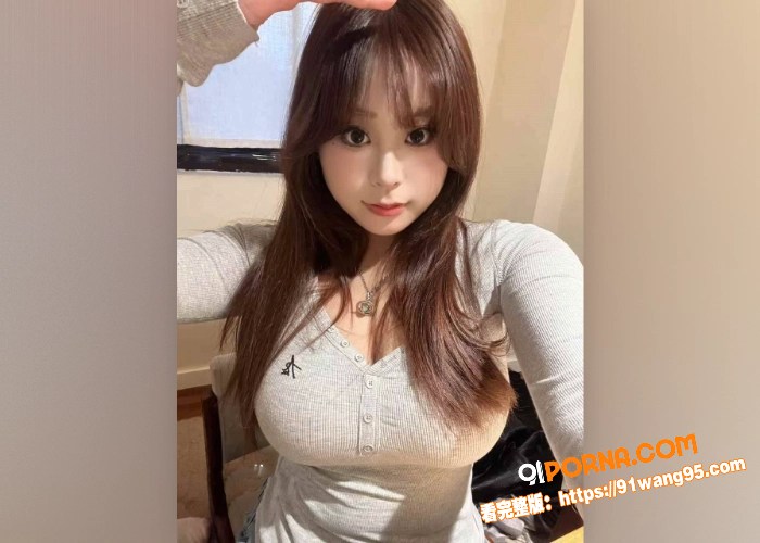 巨乳学生妹 私下和男友做...（1）