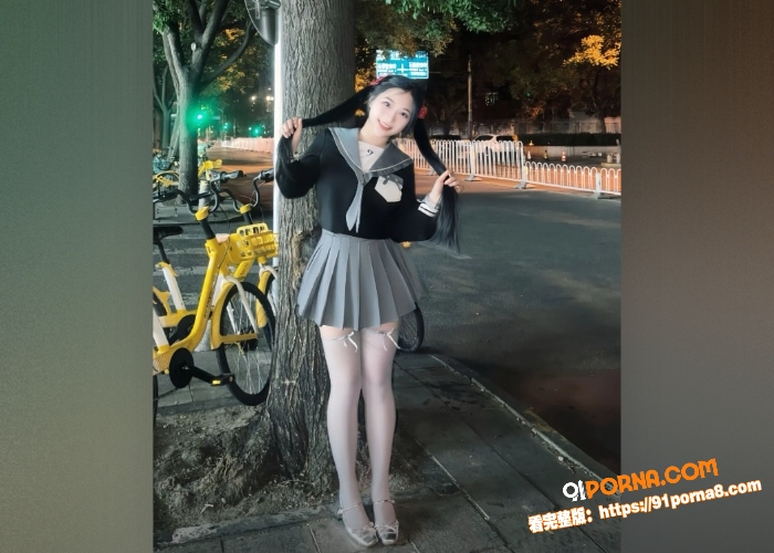 超短裙妹妹酒店激战男友视...（1）