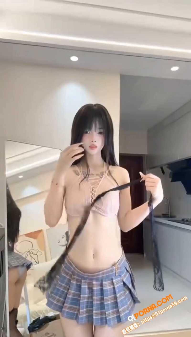 快手网红小灵子自慰视频泄...（1）