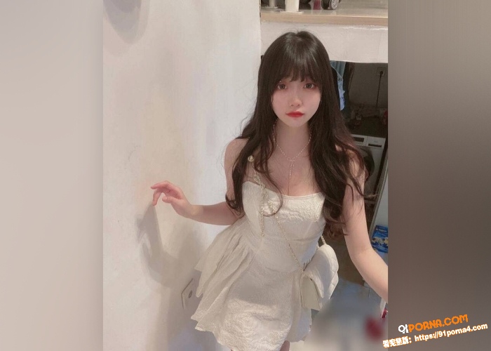 富二代酒店约高颜值小少妇...（3）