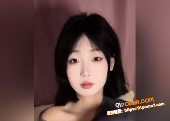 高颜值反差女大学生自慰视...（1）