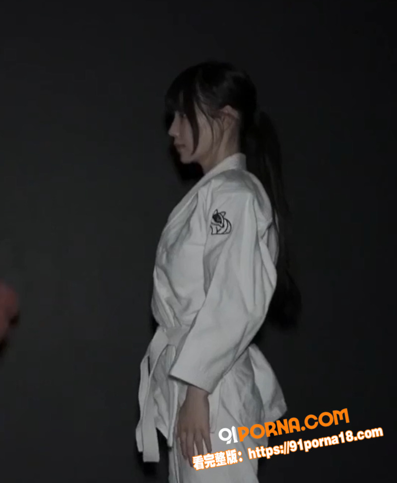 推特瑜伽女神 lanan...（1）