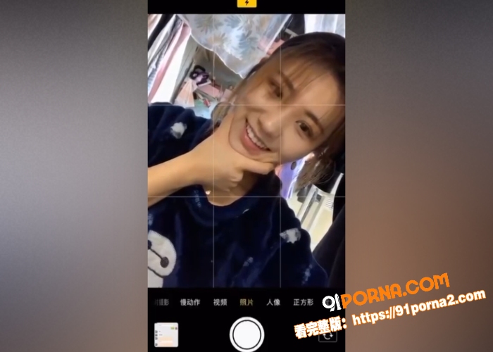 高颜值精神小妹 在酒吧被...（4）