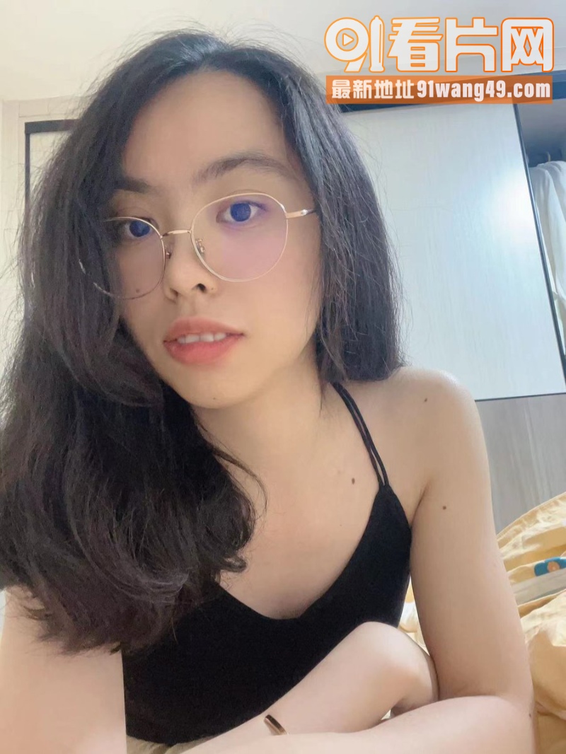 极品反差女大学生 与男友...（2）