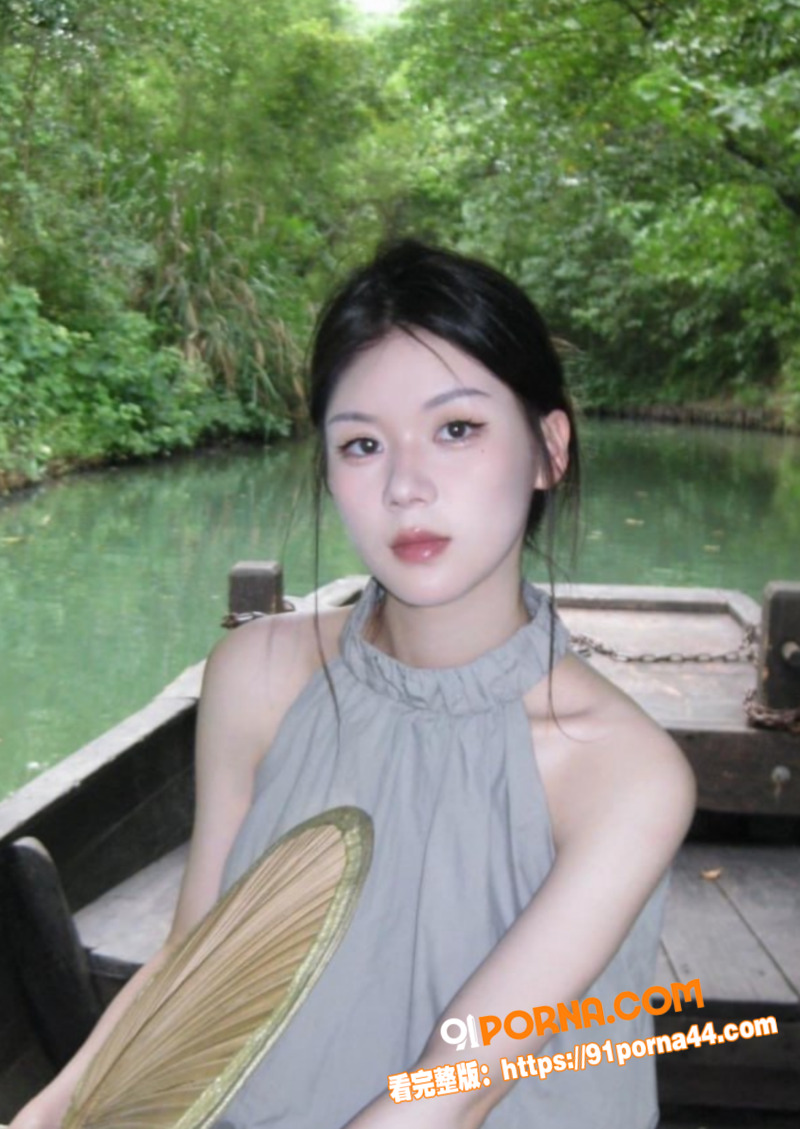 浙江高颜值反差母狗 魏凝...（2）