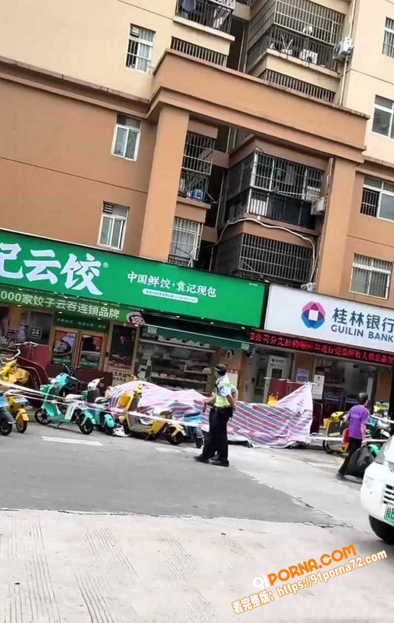 广西南宁袁记云饺女子跳楼...（6）