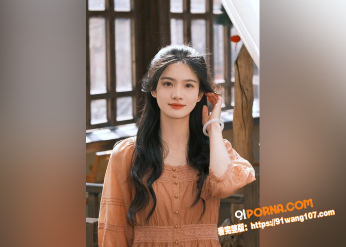 高颜值学生妹 为了五千块...（1）