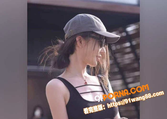 斗鱼颜值擦边主播 郁安楠...（1）