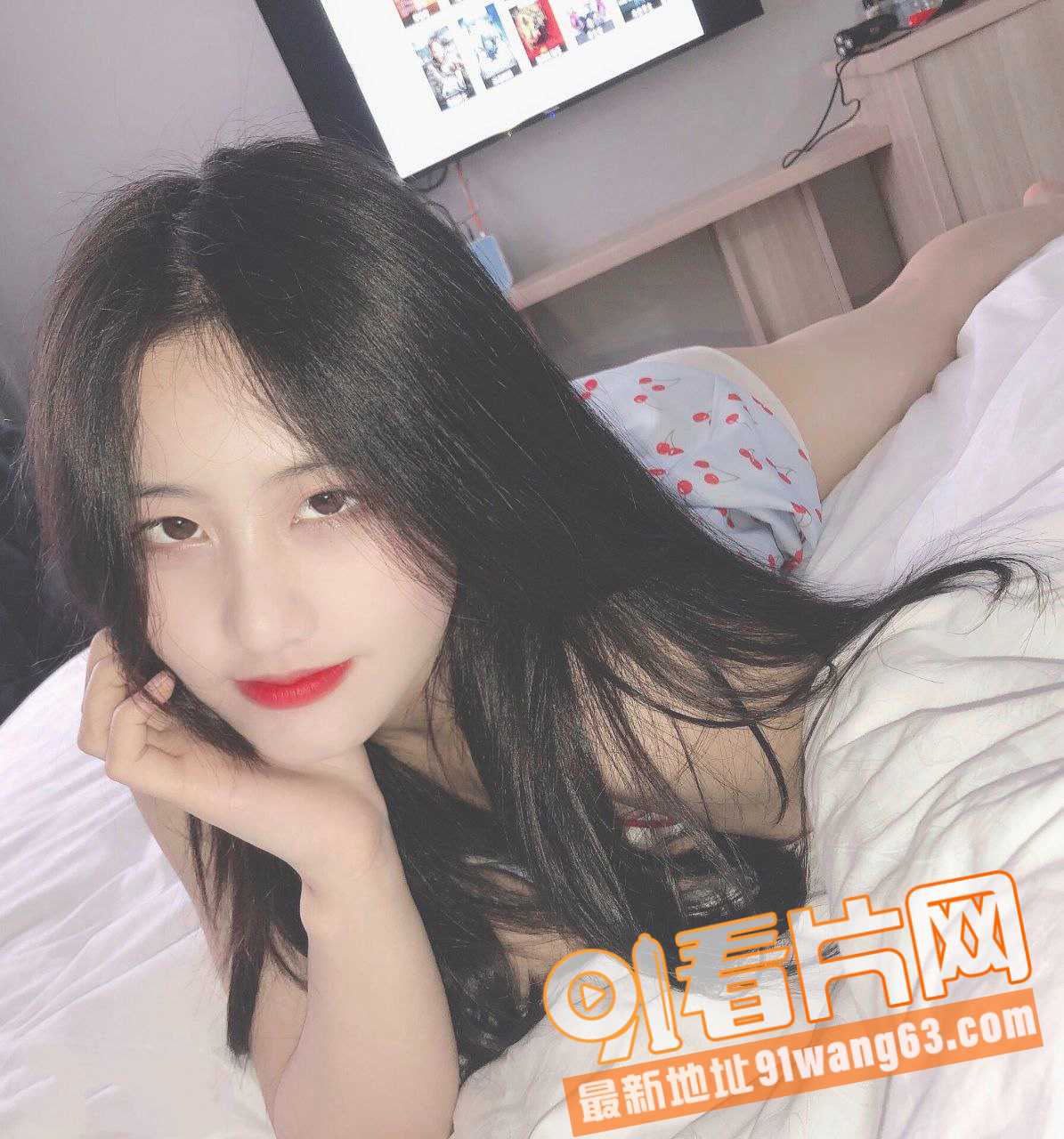 极品校花女友骚的一批 口...（1）