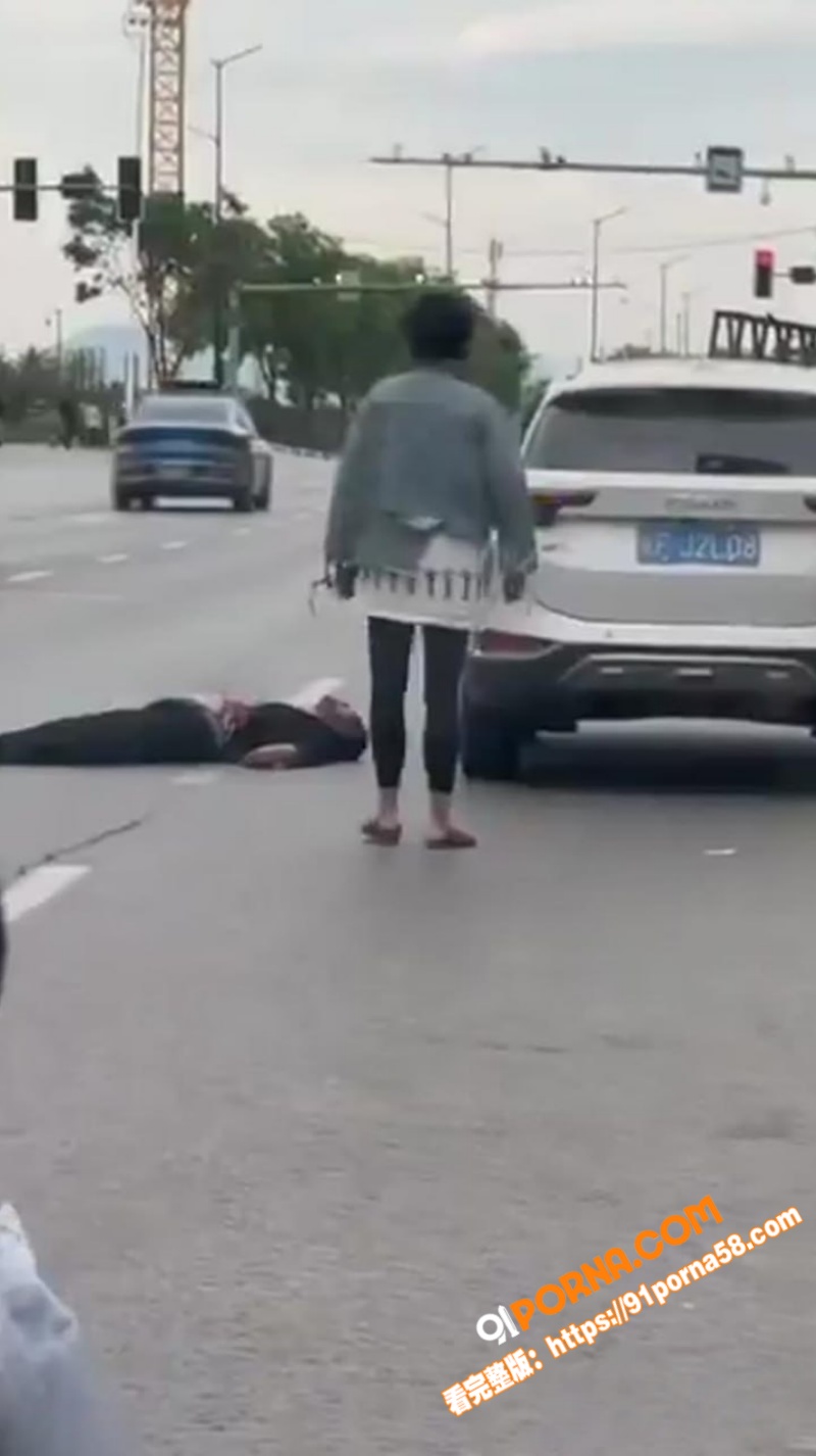 辽宁辽阳万达门口惊现血案...（5）