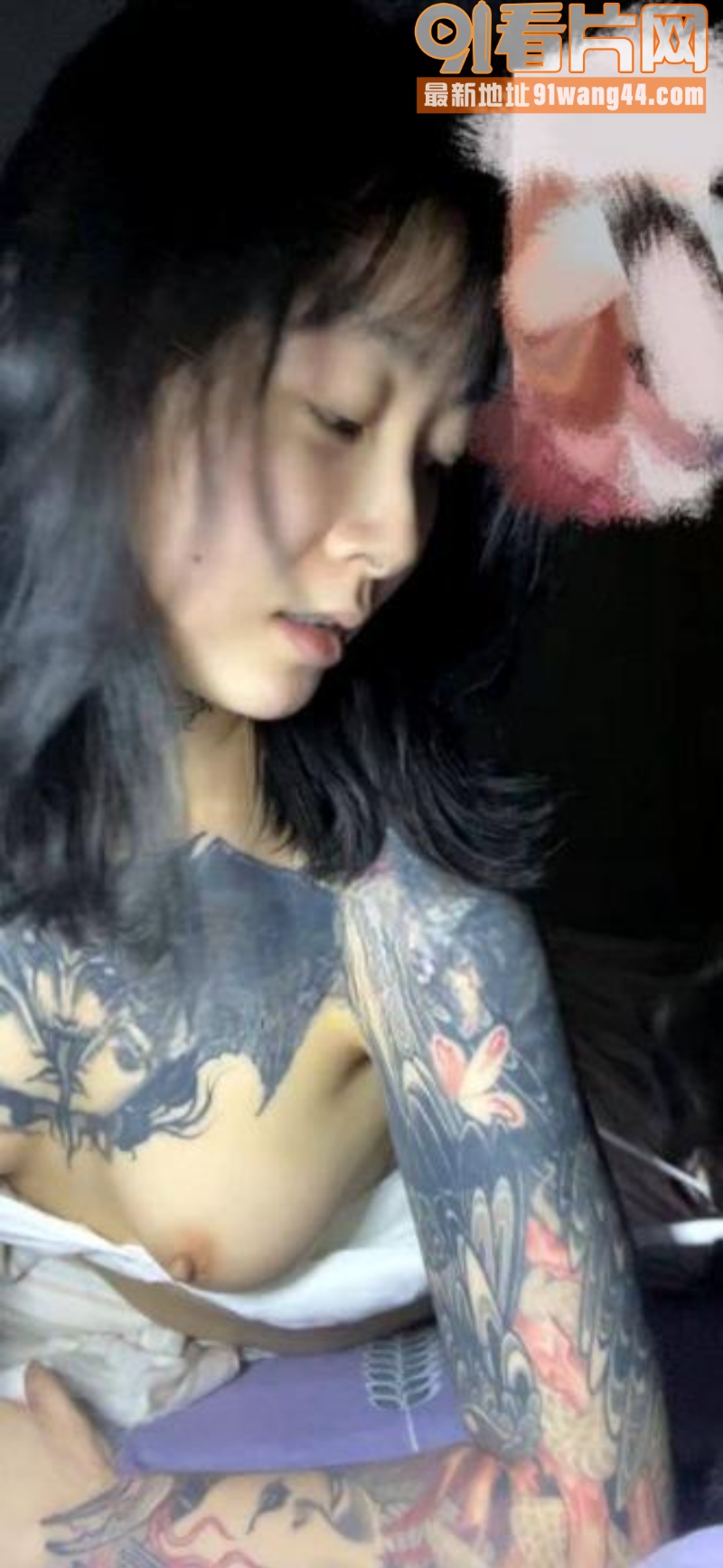 抖音网红纹身店老板娘 l...（2）