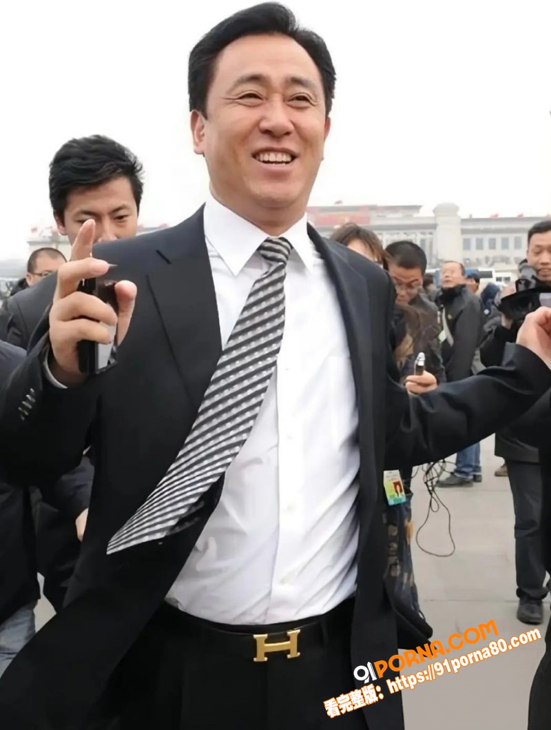 万亿地产大亨 许家印 深...（8）