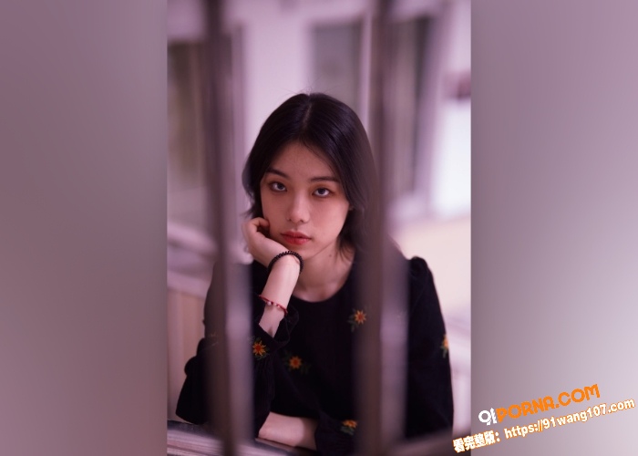 刚下海的高颜值妹子，口活...（1）