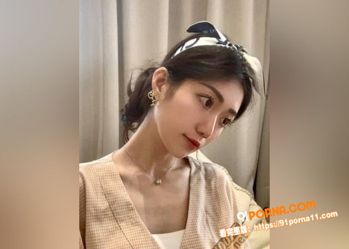 机车女神和男友性爱视频泄...（1）