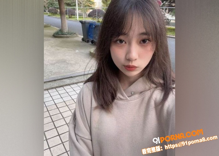 超高颜值校花被金主爸爸各...（1）