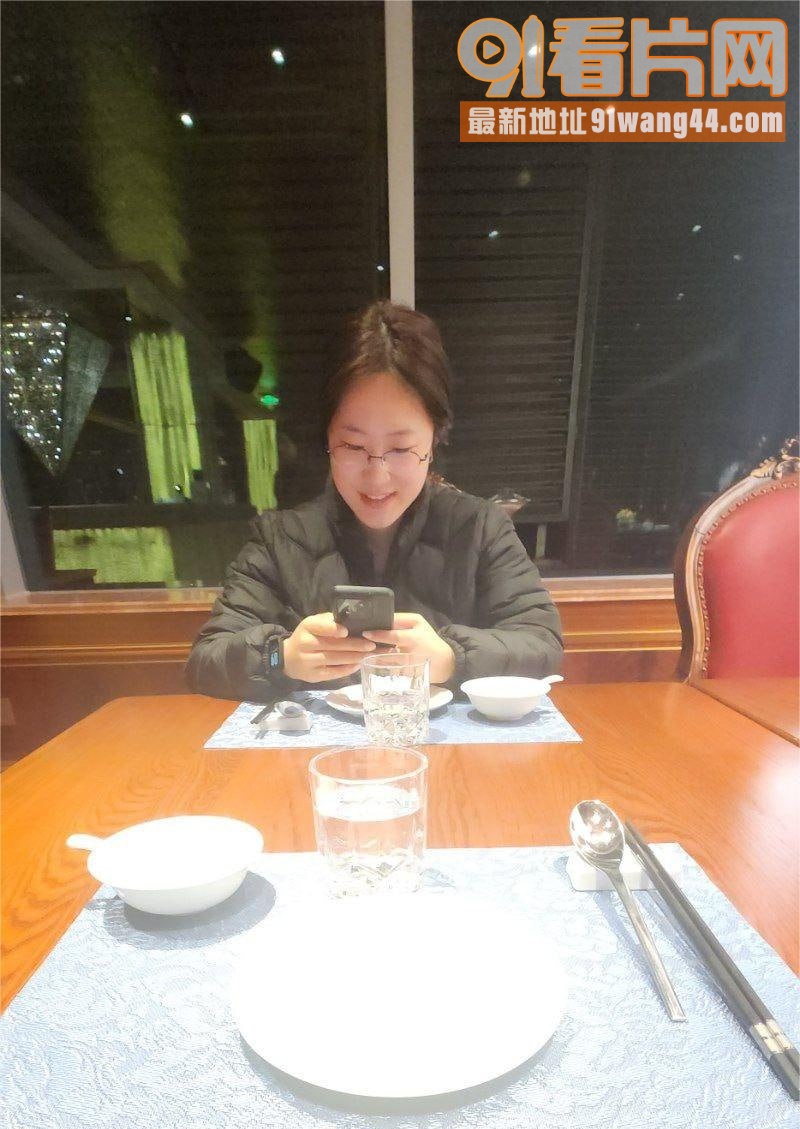 西南交通大学女研究生 吴...（2）