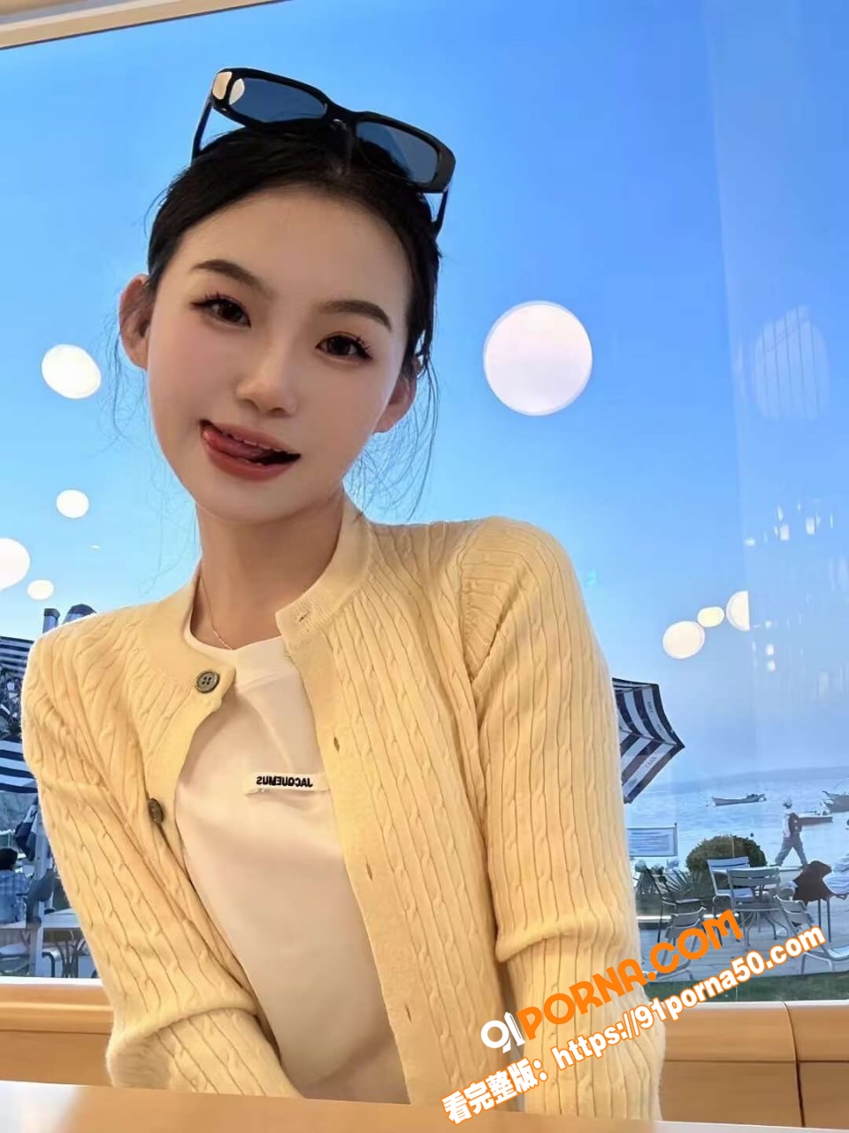 高颜值学生妹刘静酒店开房...（2）