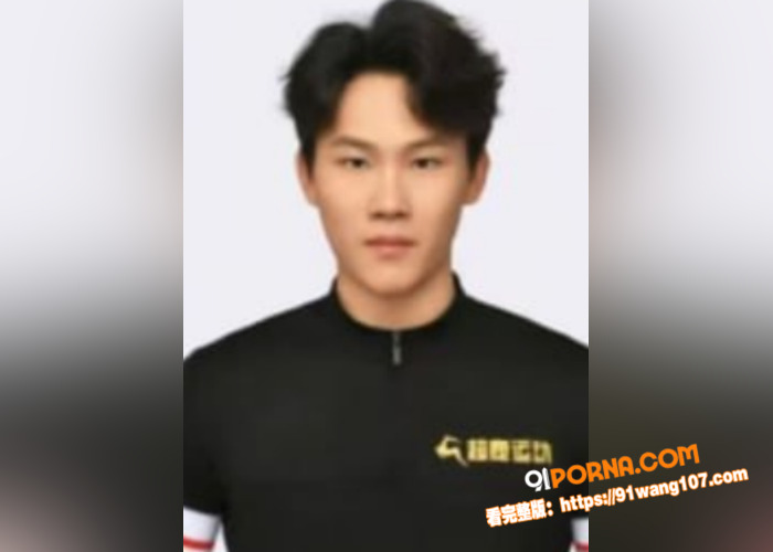 万达鹭港健身房男教练 郭...（2）