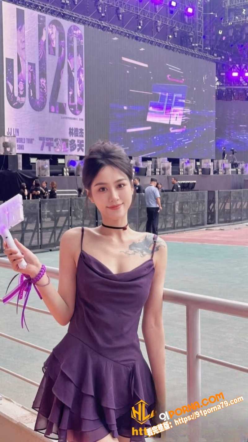 川航空姐女网红 飞天小辣...（18）