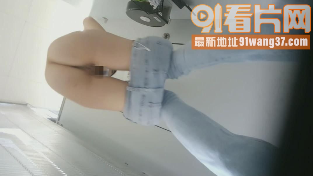高清厕所偷拍！偷拍大神潜...（4）