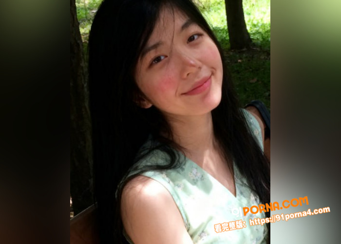 女大学生妹妹和哥哥家中做...（1）
