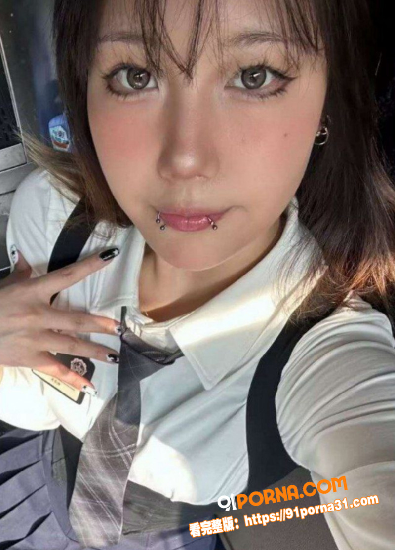 广西精神小妹 刘紫鑫 骚...（1）