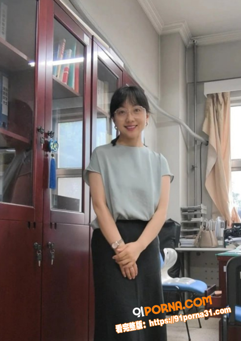 山东体制熟女老师 酒店偷...（1）