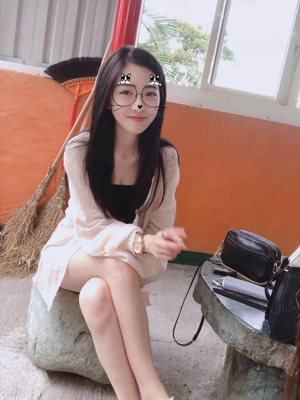 清纯学妹生 性感妖娆的身...（1）