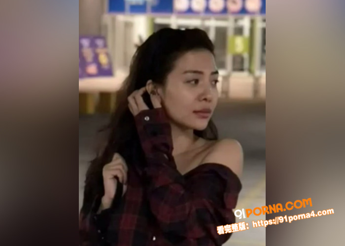 高颜值后妈借旅行名义带儿...（2）
