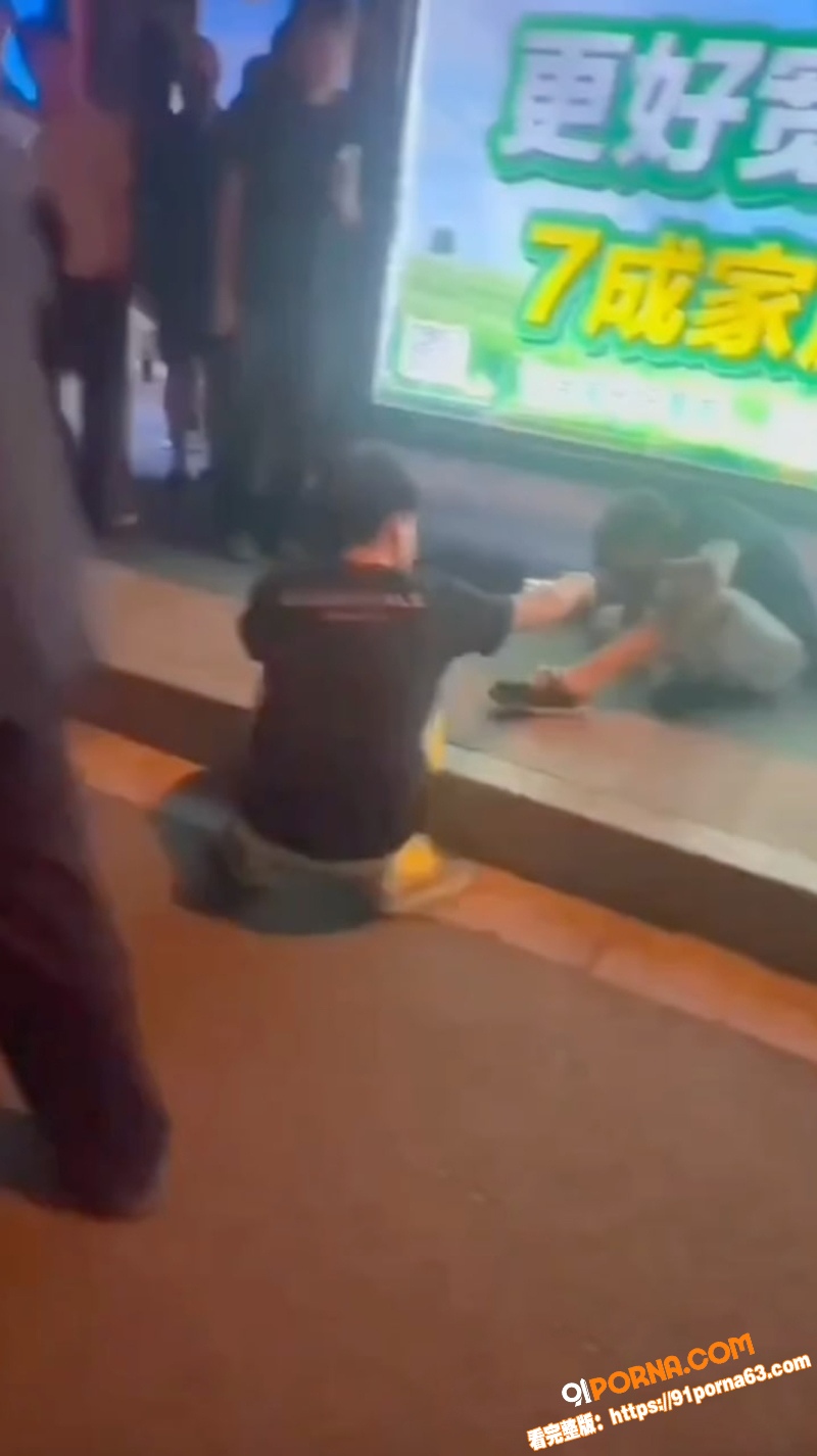 徐州嚣张俄籍情侣挑衅辱民...（11）