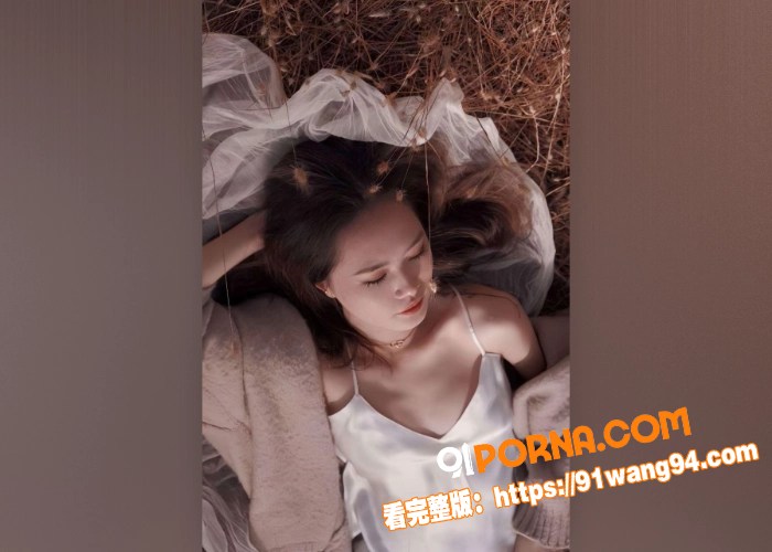 大学生情趣内衣兔女郎，为...（3）