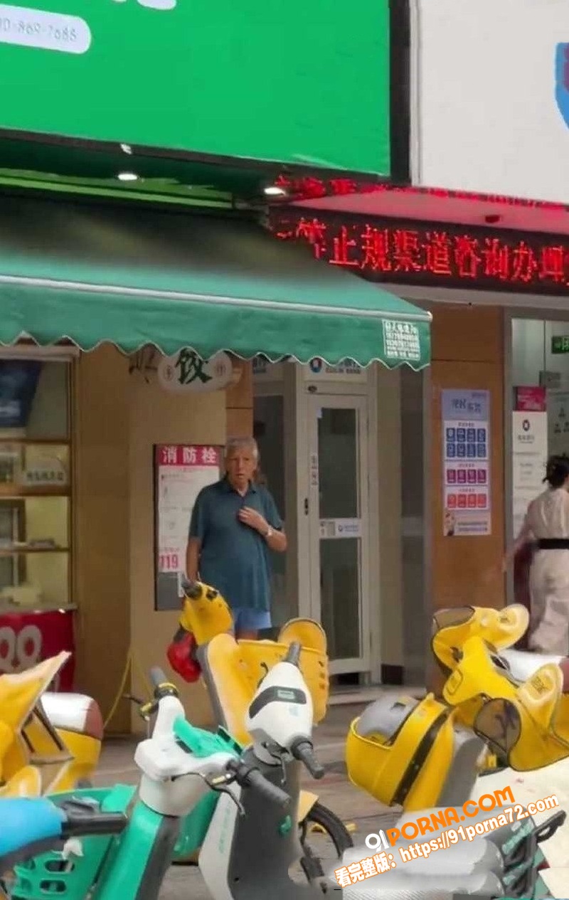 广西南宁袁记云饺女子跳楼...（7）