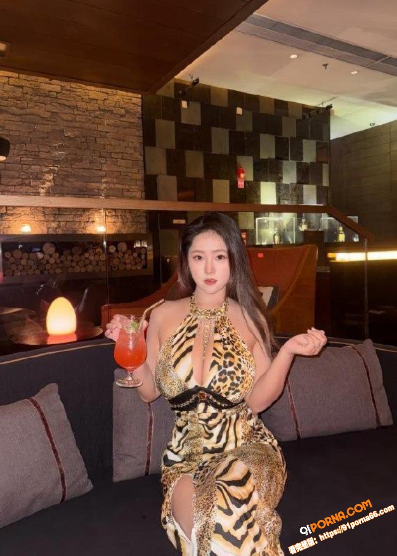 抖音网红 成都朵朵 擦边...（8）