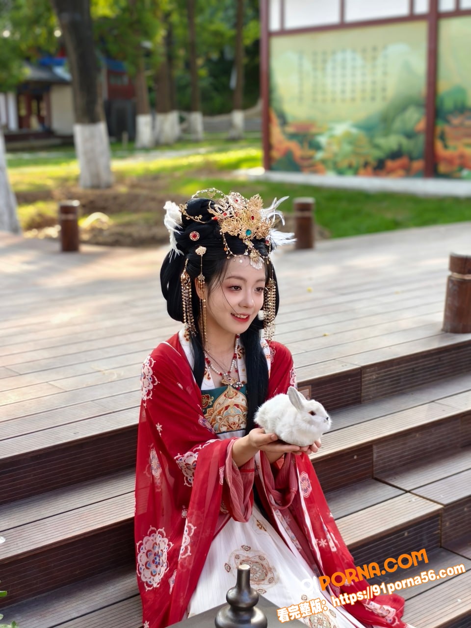 穿汉服的小姐姐古城打卡情...（3）