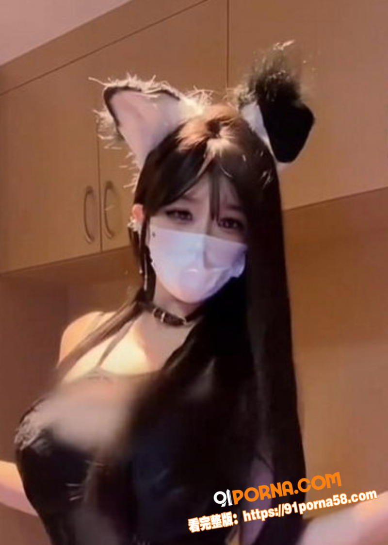抖音70万粉爆乳御姐大尺...（1）