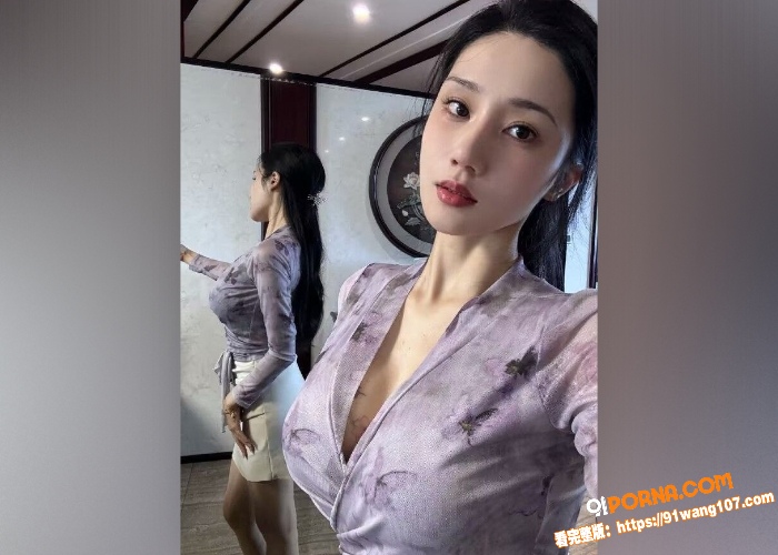 按摩店骚货技师服务顾客时...（2）