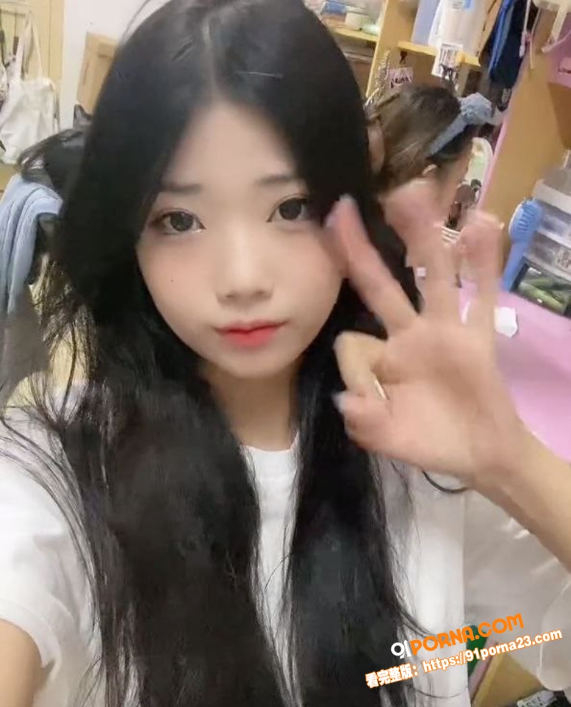 清纯可爱学生妹 金主私拍...（1）