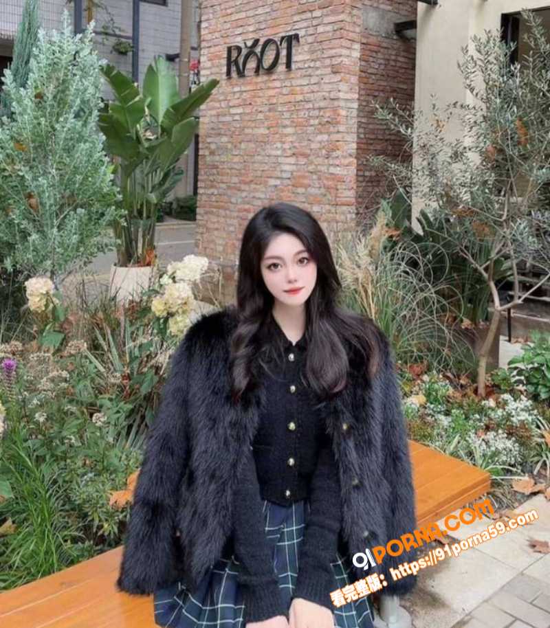 拜金女校花王晓静露脸性爱...（2）