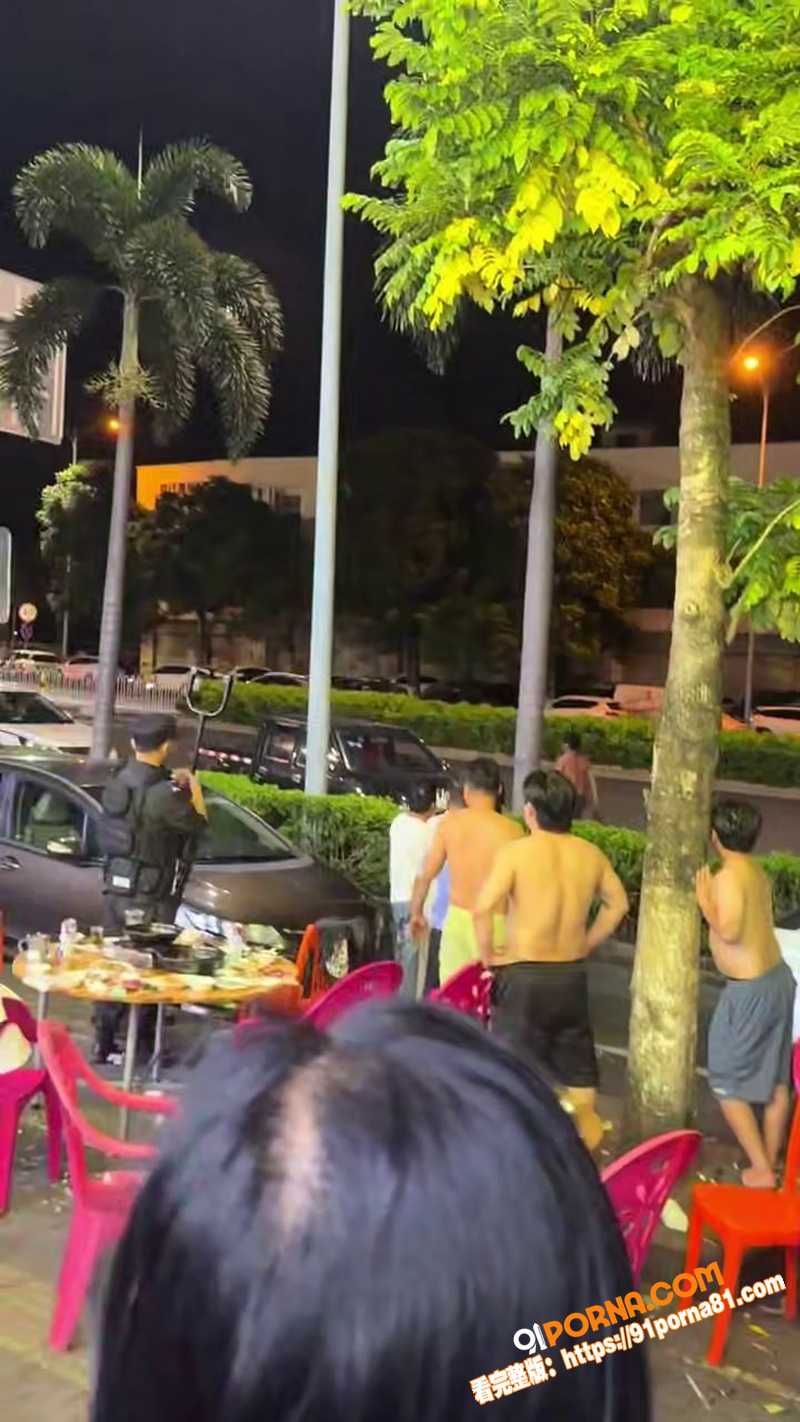 海口龙华区南海大道惊险一...（1）