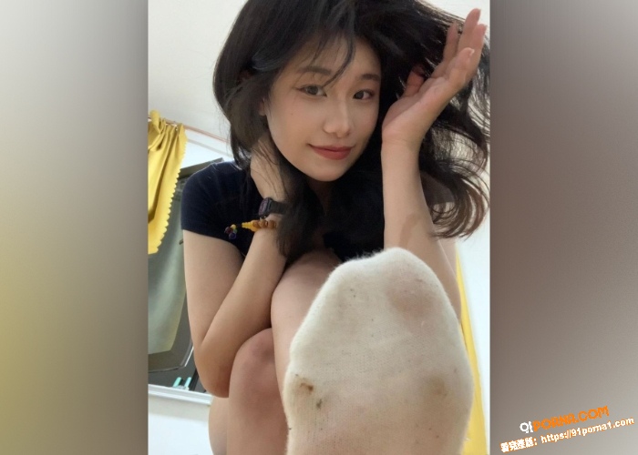 女同 短发女王一次性淫语...（2）