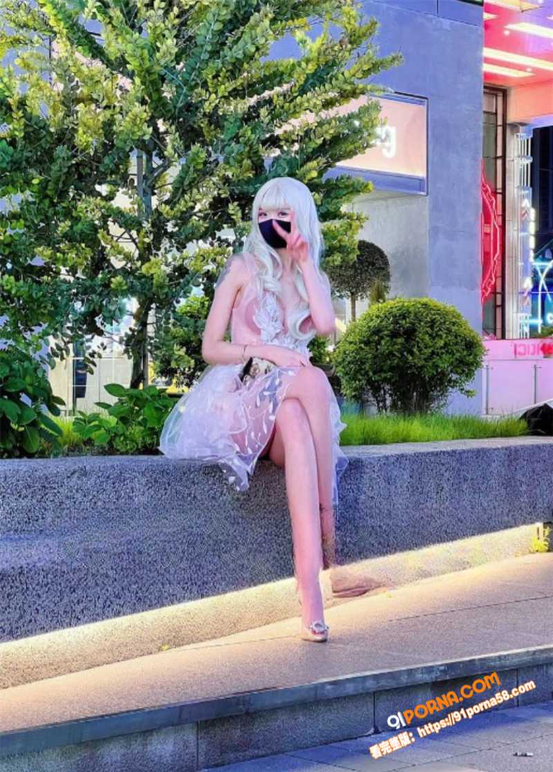 抖音网红赵一菲酒吧厕所口...（2）