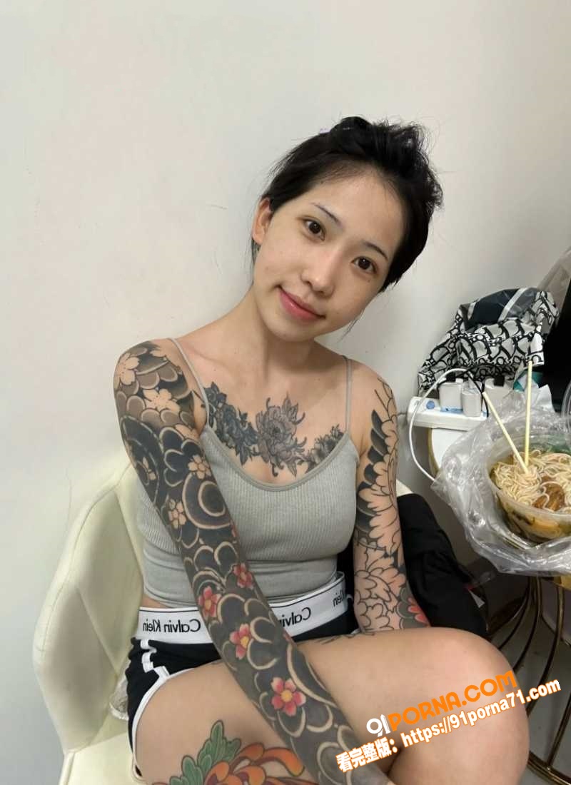 快手网红 高冷小美 与万...（5）