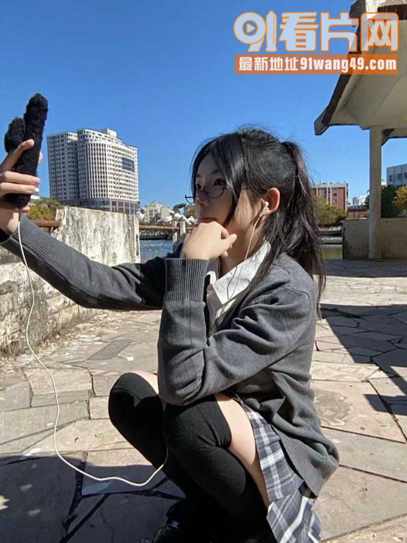 可爱女高中生 和男友性爱...（3）