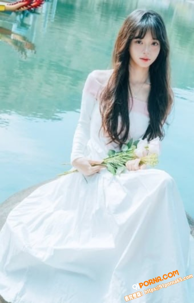 高颜值嫩妹 李依伊 被大...（2）