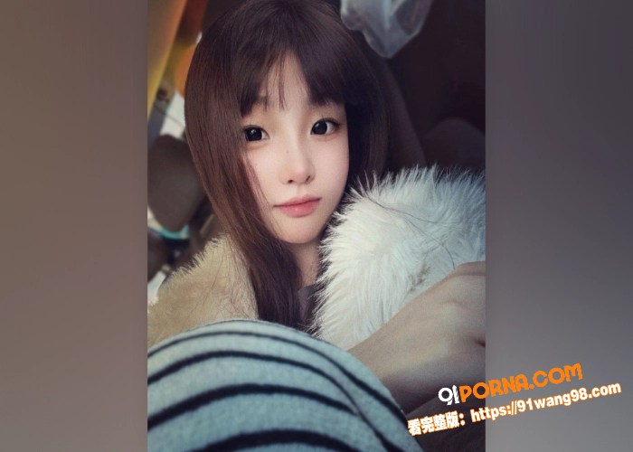 高颜值学生妹,大尺度口交...（1）