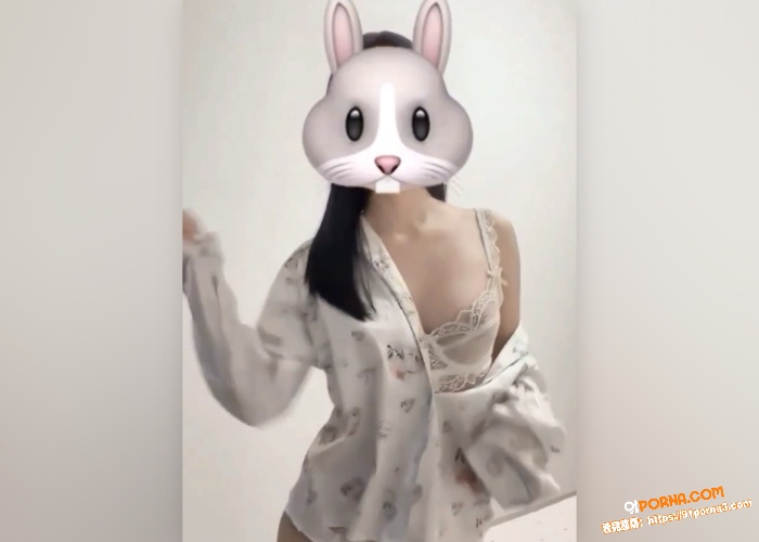 推特白嫩美乳福利姬 女菩...（5）