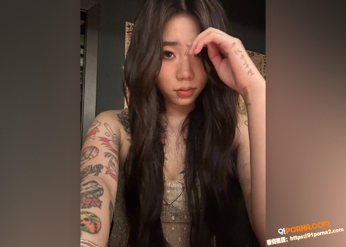 欧美高颜值精神小妹 为了...（1）