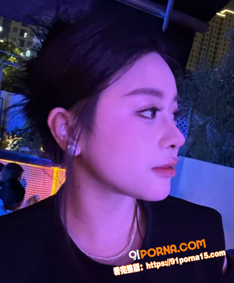 广州顶级御姐 王瑶展 性...（2）