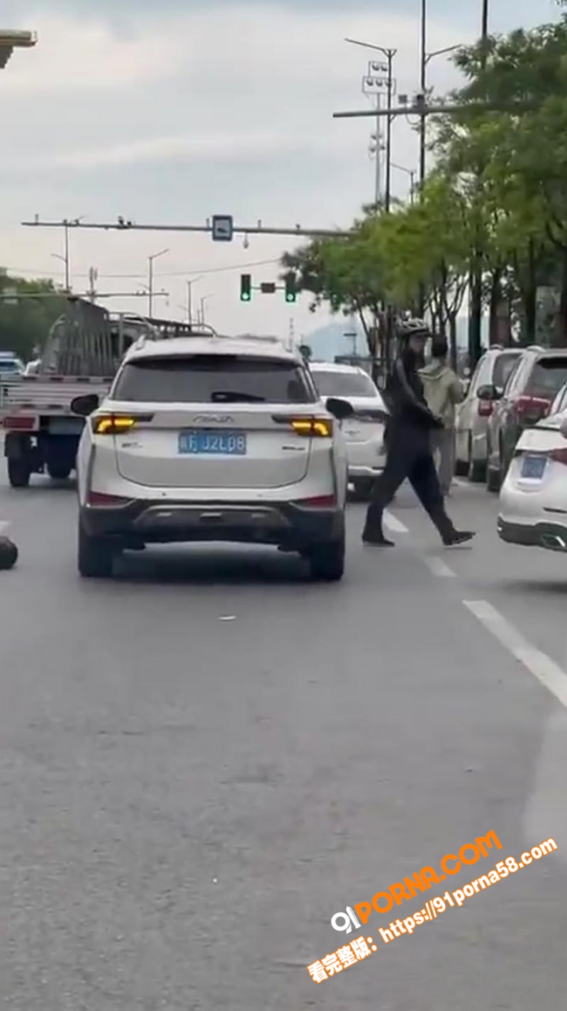 辽宁辽阳万达门口惊现血案...（6）